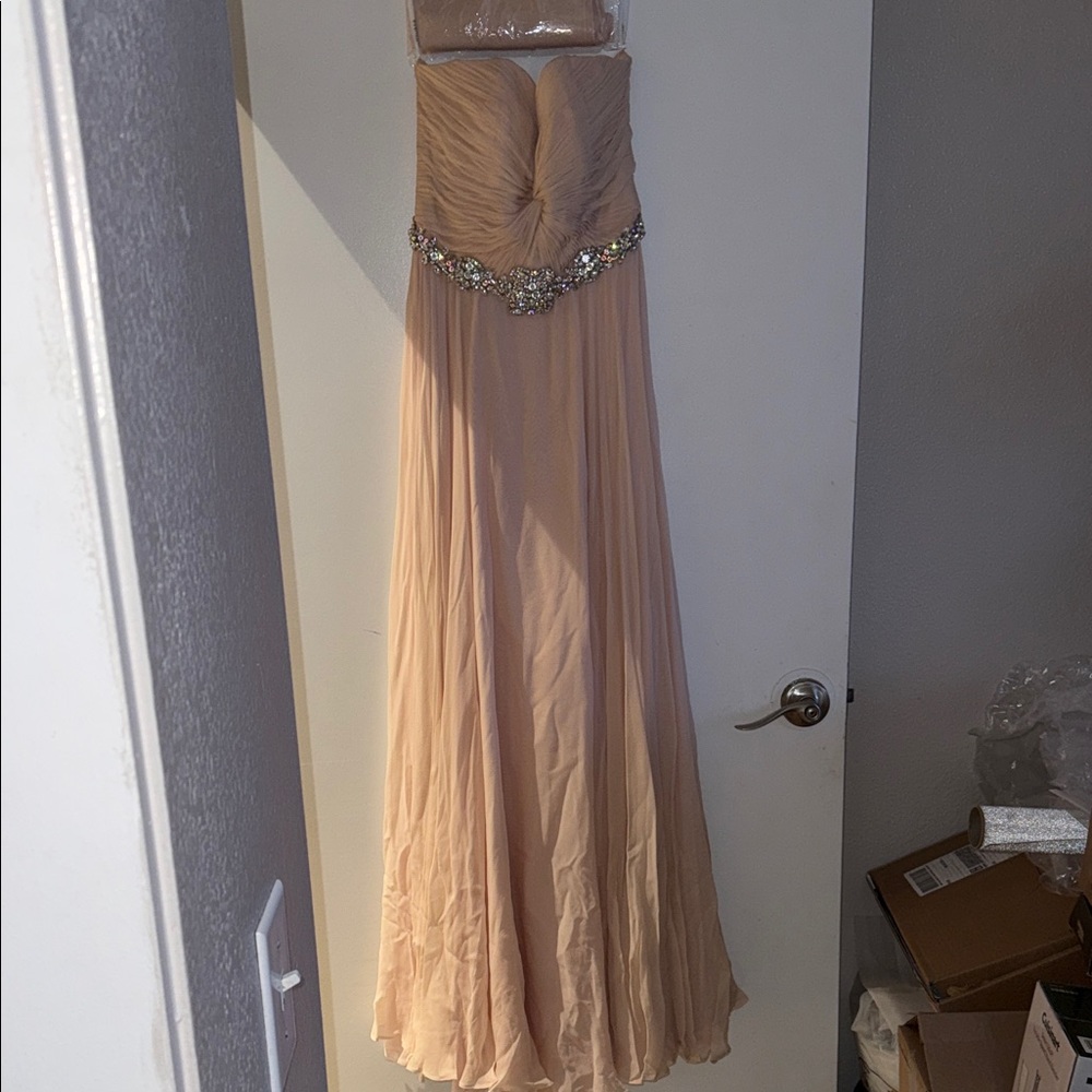 Elegant Strapless Evening Gown